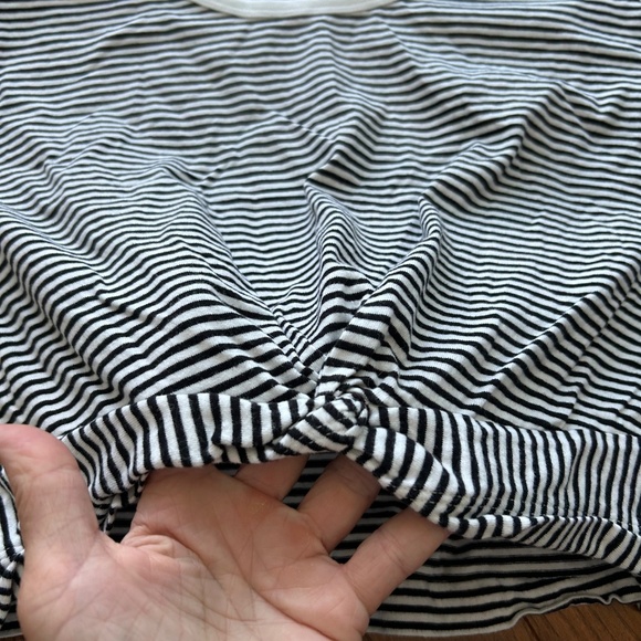 Sale: 5 for $10 - Old Navy crop top - Picture 6 of 6